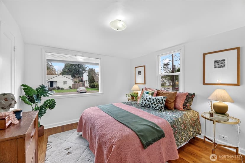 Property photo for 10016 13th Avenue NW, Seattle photo 16