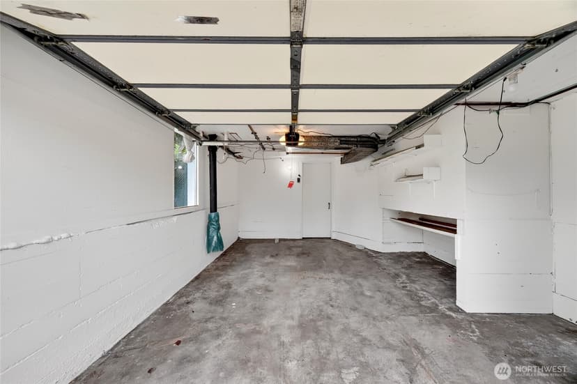 Property photo for 10016 13th Avenue NW, Seattle photo 19
