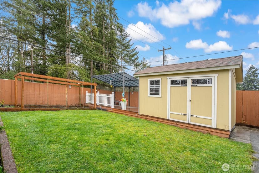 Property photo for 13324 30th Avenue NE, Seattle photo 34