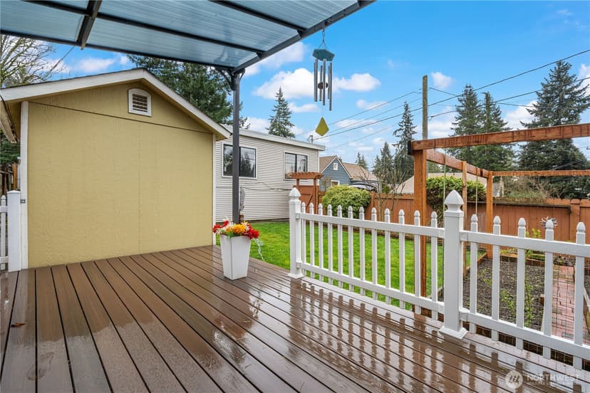 Property photo for 13324 30th Avenue NE, Seattle photo 37