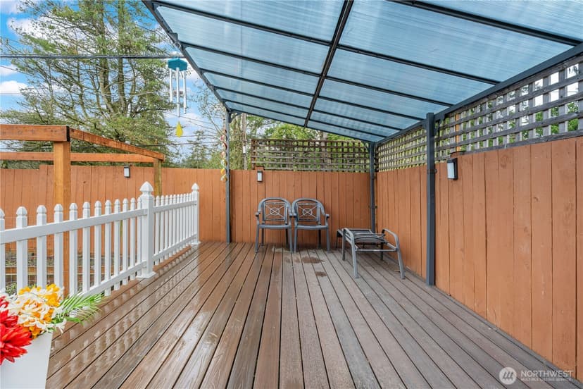 Property photo for 13324 30th Avenue NE, Seattle photo 36