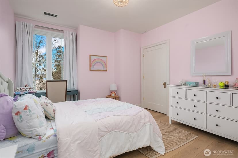 Property photo for 5721 65th Avenue NE, Seattle photo 31