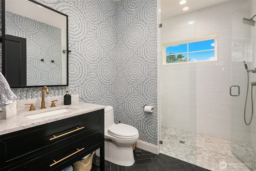 Property photo for 5721 65th Avenue NE, Seattle photo 26