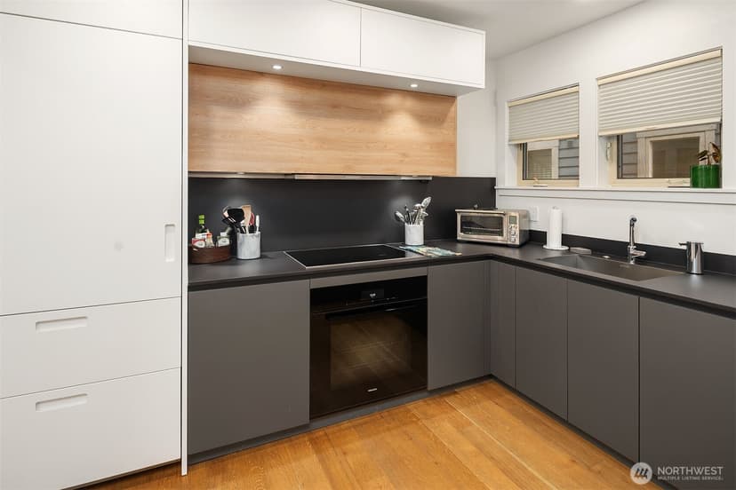 Property photo for 107 23rd Avenue #A, Seattle photo 9