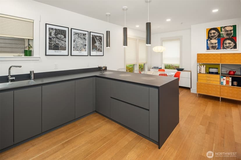 Property photo for 107 23rd Avenue #A, Seattle photo 10