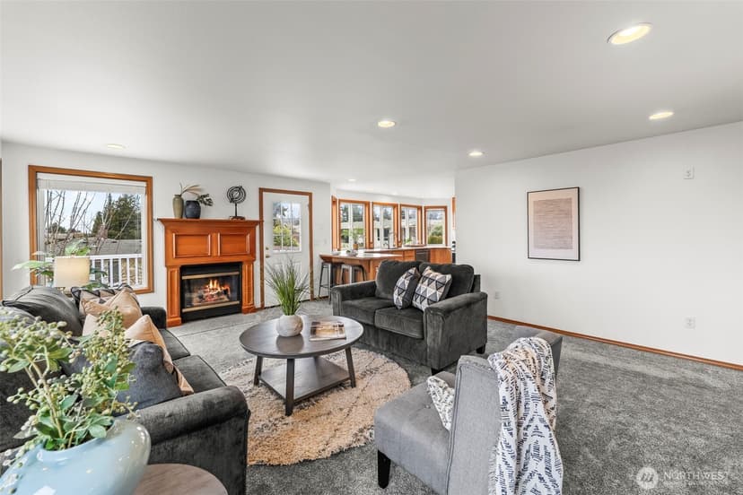 Property photo for 928 N Heatherwood W, Tacoma photo 6