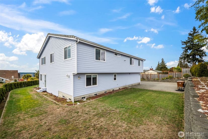 Property photo for 928 N Heatherwood W, Tacoma photo 30