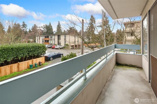 Property photo for 12300 33rd Avenue NE #202, Seattle photo 4