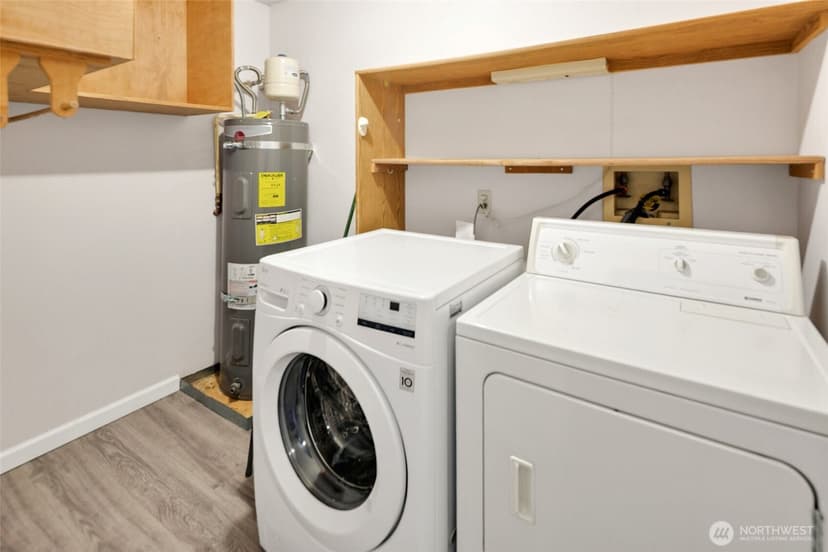 Property photo for 12300 33rd Avenue NE #202, Seattle photo 16