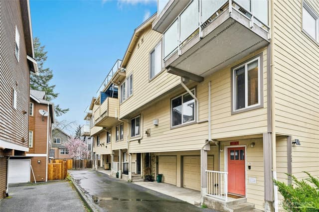 Property photo for 726 N 94th Street #B, Seattle
