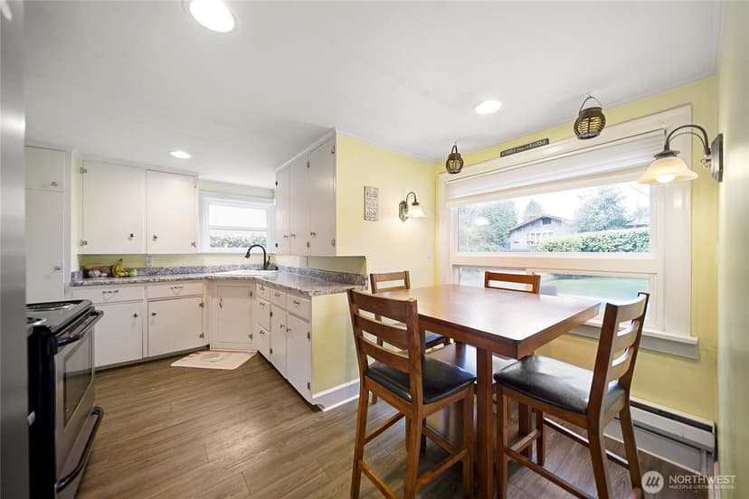 Property photo for 3704 W Arsenal Way, Bremerton photo 9