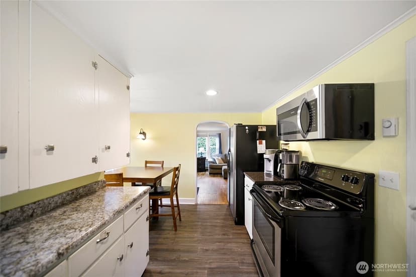 Property photo for 3704 W Arsenal Way, Bremerton photo 12