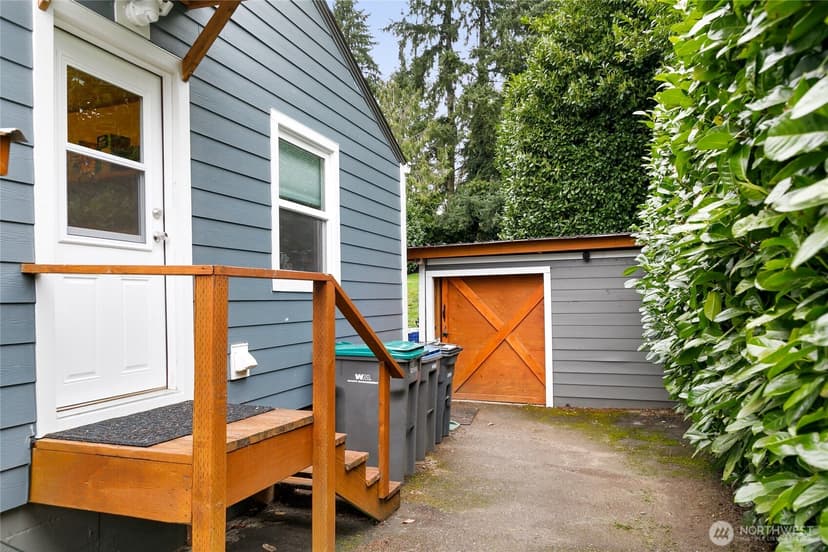 Property photo for 3704 W Arsenal Way, Bremerton photo 38