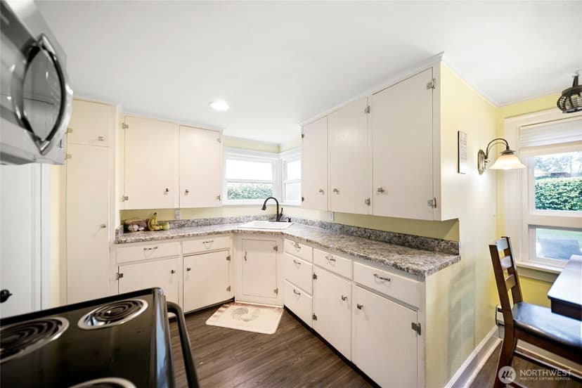 Property photo for 3704 W Arsenal Way, Bremerton photo 11