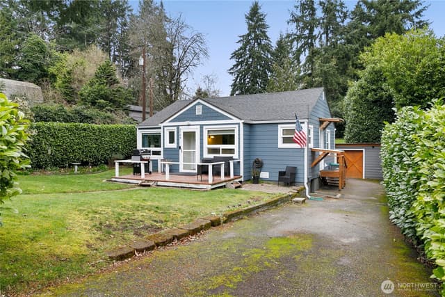 Property photo for 3704 W Arsenal Way, Bremerton photo 2