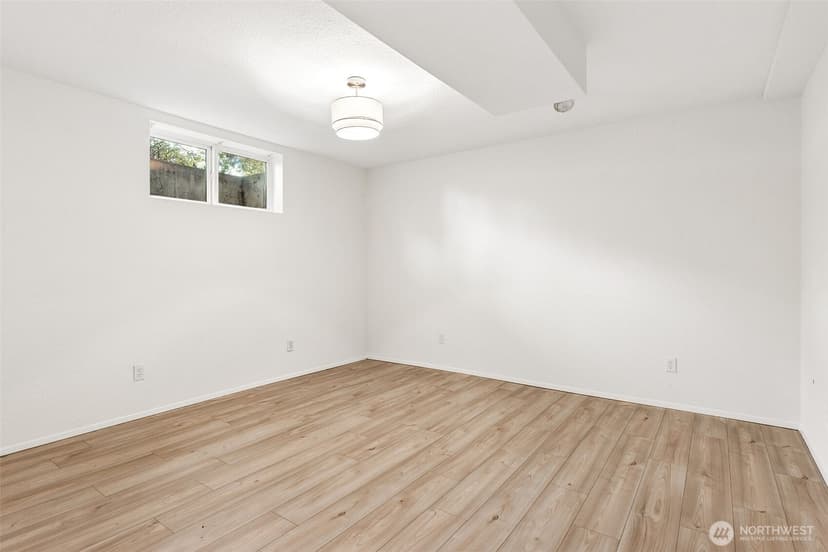 Property photo for 1473 Evergreen Place, Fircrest photo 29