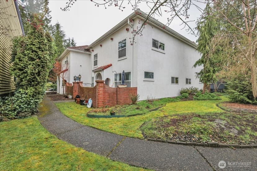 Property photo for 411 N Yakima Avenue, Tacoma photo 2