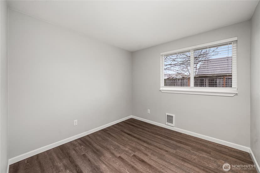 Property photo for 9809 132nd Street Ct E #D, Puyallup photo 8