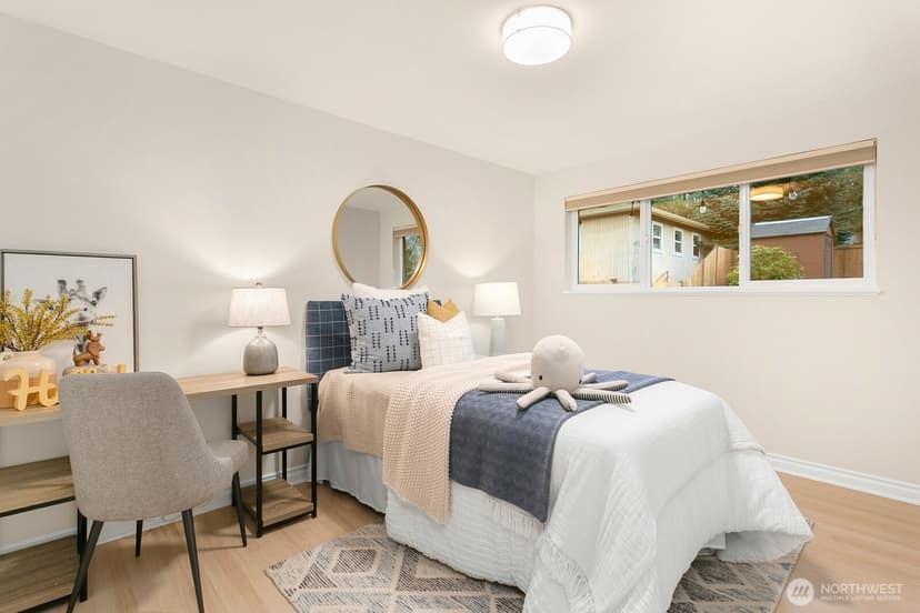 Property photo for 2830 32nd Avenue W, Seattle photo 11