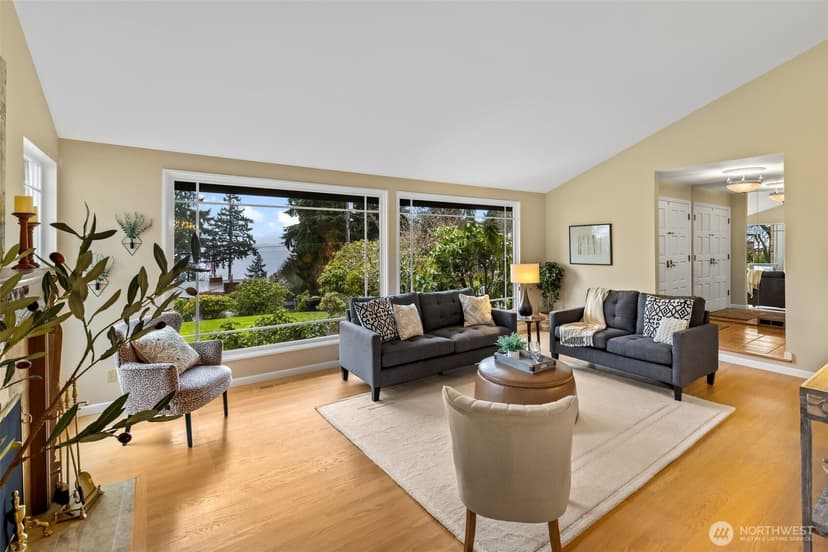 Property photo for 11818 Marine View Drive SW, Burien photo 8
