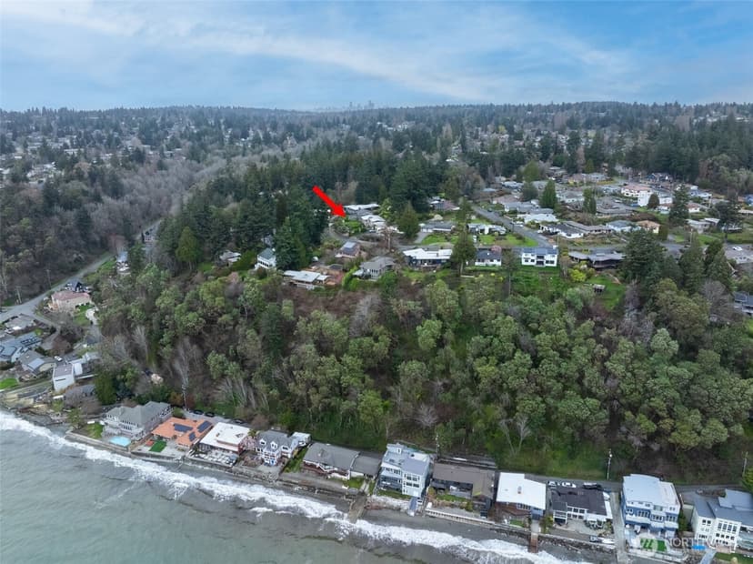 Property photo for 11818 Marine View Drive SW, Burien photo 2
