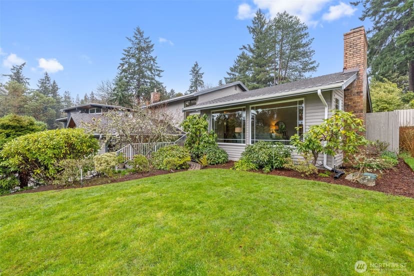 Property photo for 11818 Marine View Drive SW, Burien photo 4