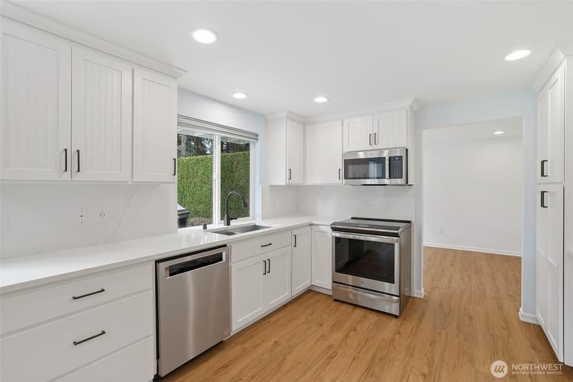 Property photo for 5810 36th Avenue E, Tacoma photo 11