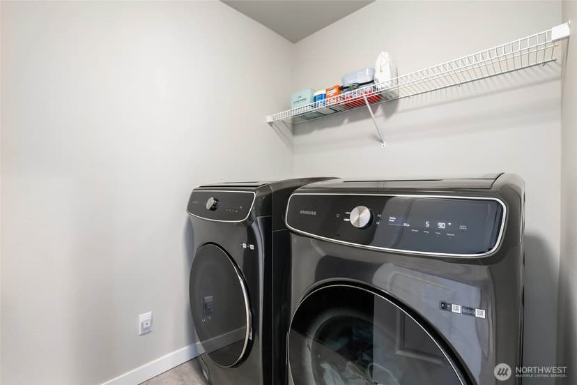 Property photo for 10445 11th Street E, Edgewood photo 30