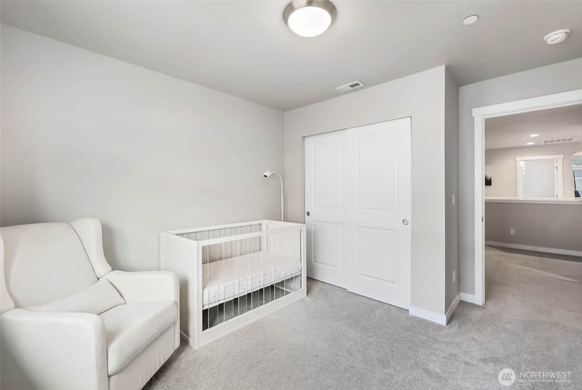 Property photo for 10445 11th Street E, Edgewood photo 26