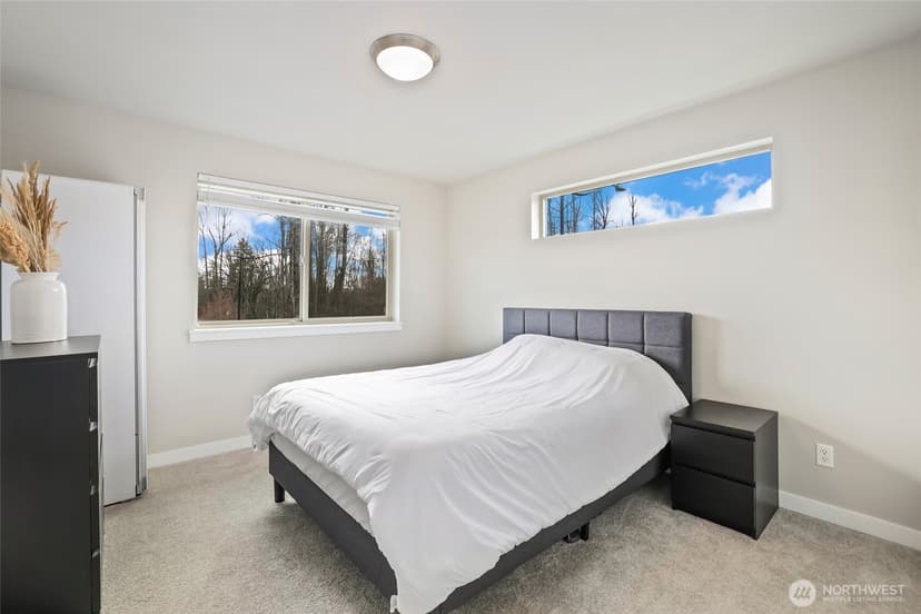 Property photo for 10445 11th Street E, Edgewood photo 22