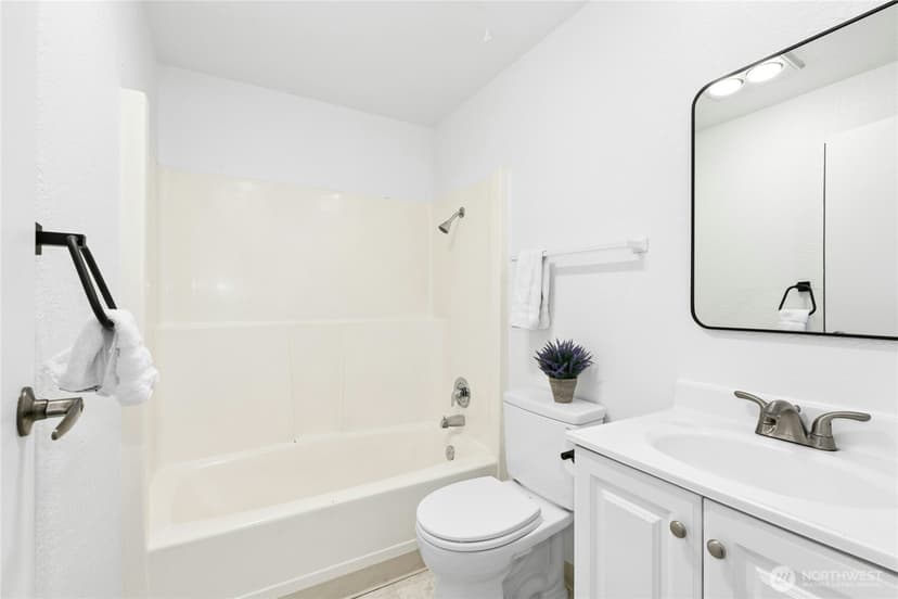 Property photo for 6103 204th Street SW #B2, Lynnwood photo 7