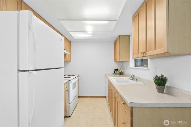 Property photo for 6103 204th Street SW #B2, Lynnwood photo 4
