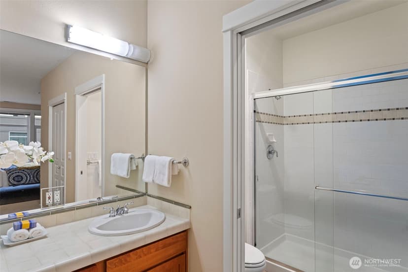 Property photo for 1900 Alaskan Way #514, Seattle photo 22