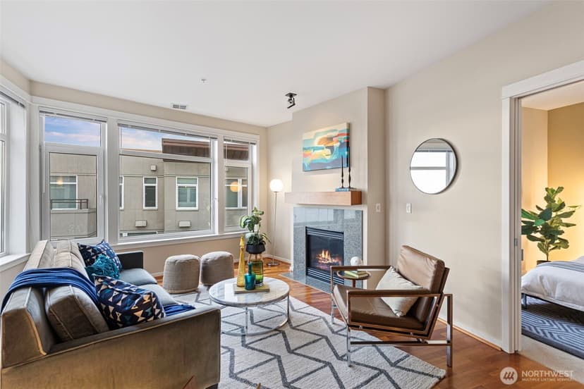 Property photo for 1900 Alaskan Way #514, Seattle photo 12