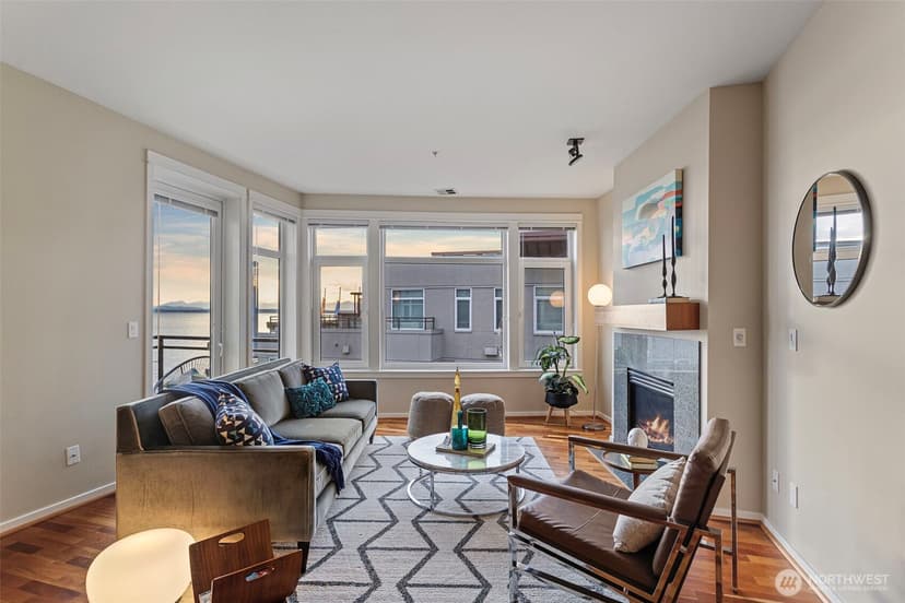Property photo for 1900 Alaskan Way #514, Seattle photo 6