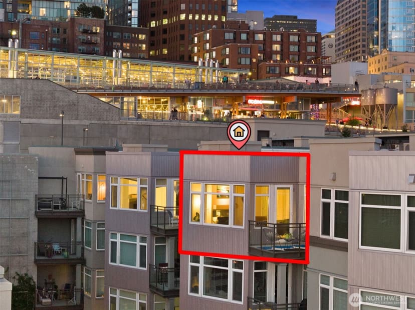 Property photo for 1900 Alaskan Way #514, Seattle photo 3