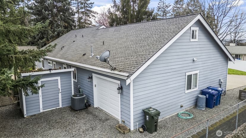 Property photo for 4925 Harbor View Drive NE, Tacoma photo 9