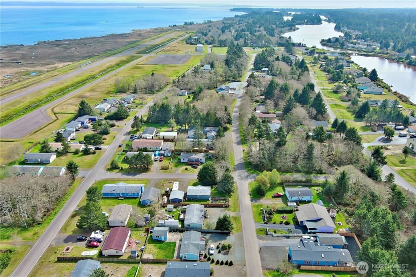 Property photo for 609 Chenois Avenue NE, Ocean Shores photo 39