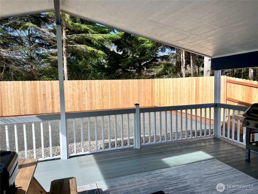 Property photo for 609 Chenois Avenue NE, Ocean Shores photo 31