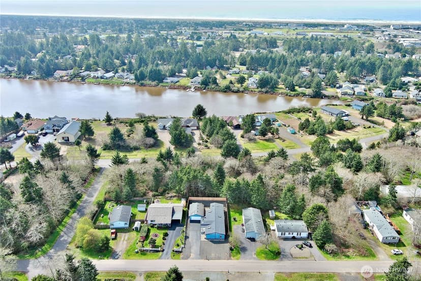 Property photo for 609 Chenois Avenue NE, Ocean Shores photo 40