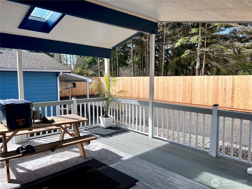 Property photo for 609 Chenois Avenue NE, Ocean Shores photo 28