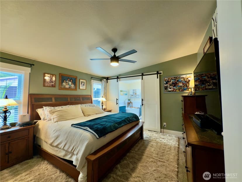 Property photo for 609 Chenois Avenue NE, Ocean Shores photo 18