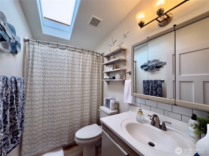 Property photo for 609 Chenois Avenue NE, Ocean Shores photo 13