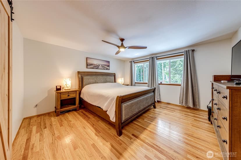 Property photo for 22621 95th Avenue SE, Woodinville photo 18