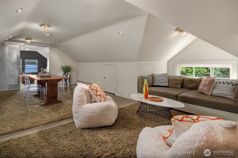 Property photo for 7735 Overlake Drive W, Medina photo 29