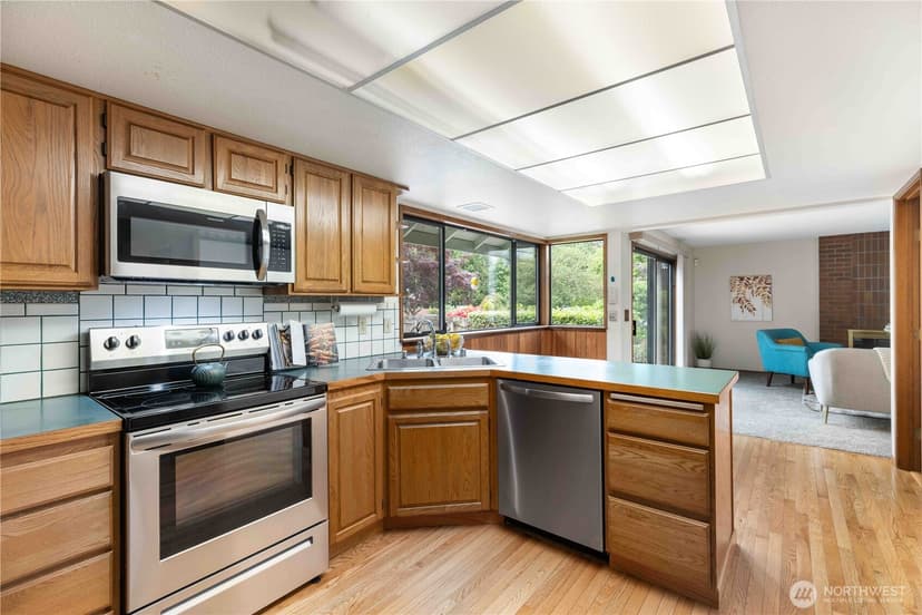 Property photo for 2222 NE Lexington Drive, Bremerton photo 14