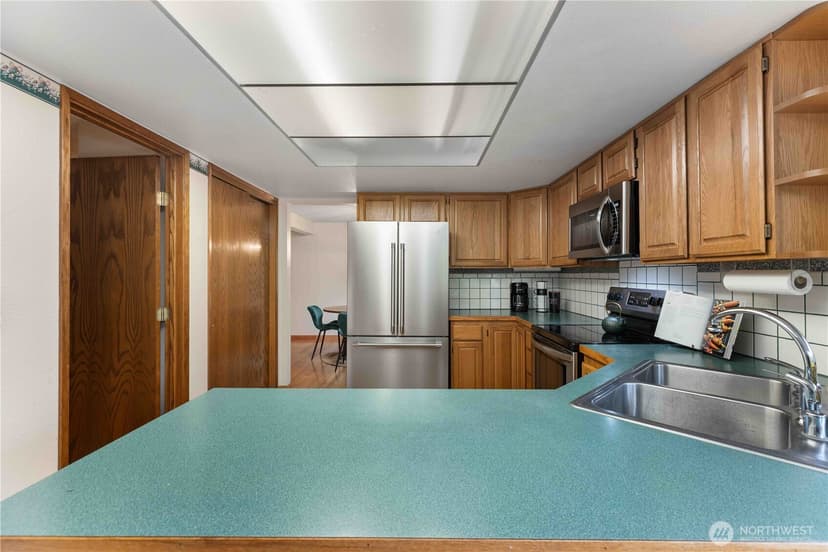 Property photo for 2222 NE Lexington Drive, Bremerton photo 12