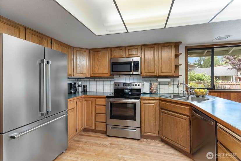 Property photo for 2222 NE Lexington Drive, Bremerton photo 11