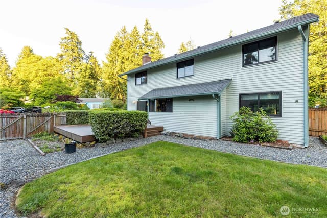 Property photo for 2222 NE Lexington Drive, Bremerton photo 5