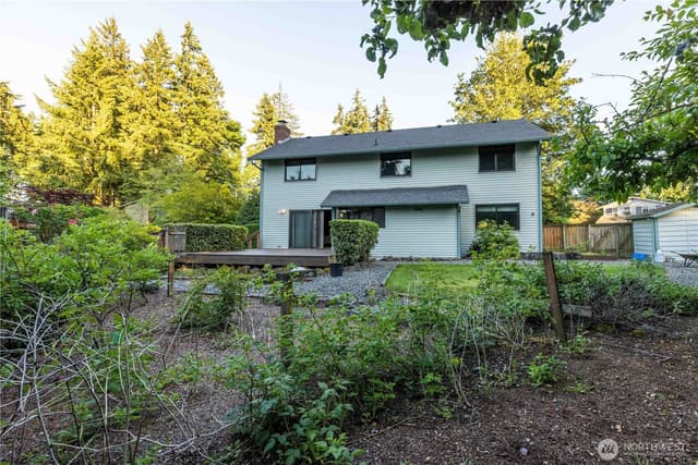Property photo for 2222 NE Lexington Drive, Bremerton photo 3